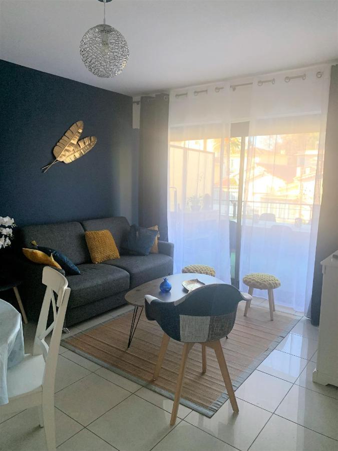 T2 Proche De La Gare, A 10 Minutes A Pieds De La Croisette, Piscine & Parking Dans De Standing