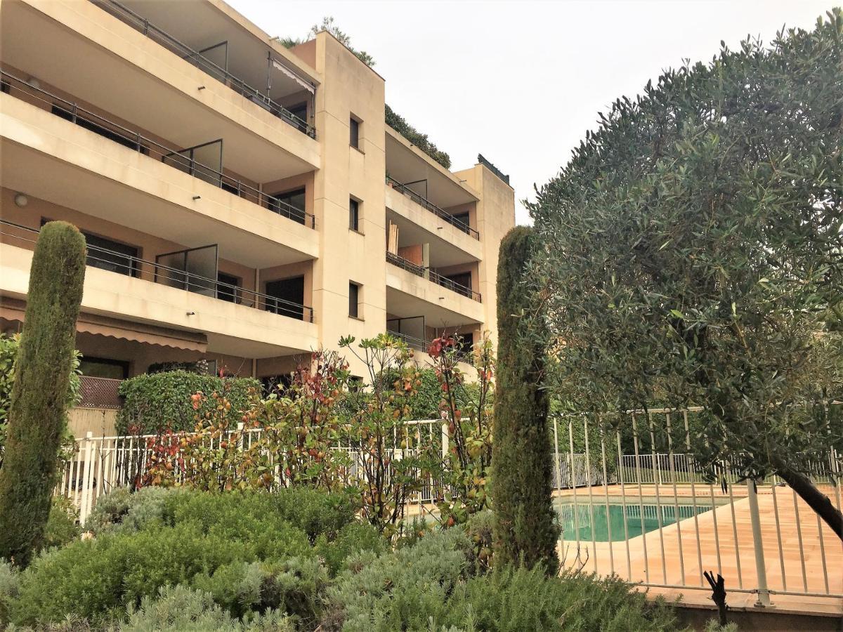T2 Proche De La Gare, A 10 Minutes A Pieds De La Croisette, Piscine & Parking Dans De Standing Cannes
