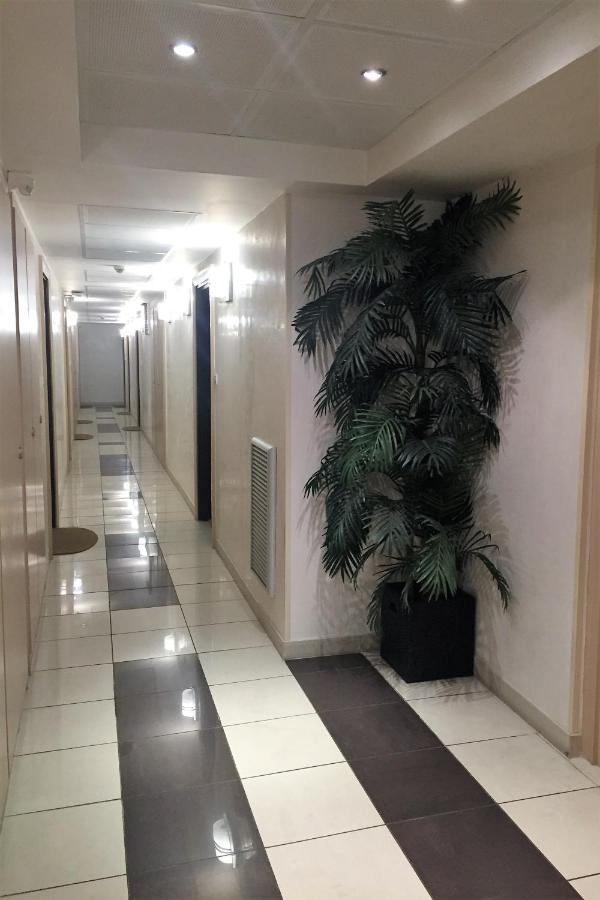 T2 Proche De La Gare, A 10 Minutes A Pieds De La Croisette, Piscine & Parking Dans De Standing Apartment
