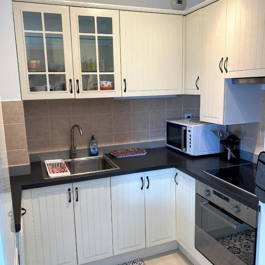 Apartment T2 Proche De La Gare, A 10 Minutes A Pieds De La Croisette, Piscine & Parking Dans De Standing