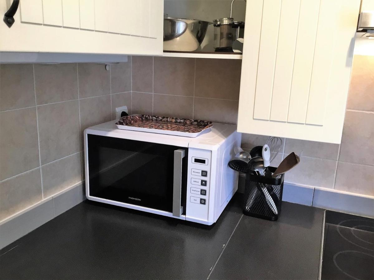 Apartment T2 Proche De La Gare, A 10 Minutes A Pieds De La Croisette, Piscine & Parking Dans De Standing *